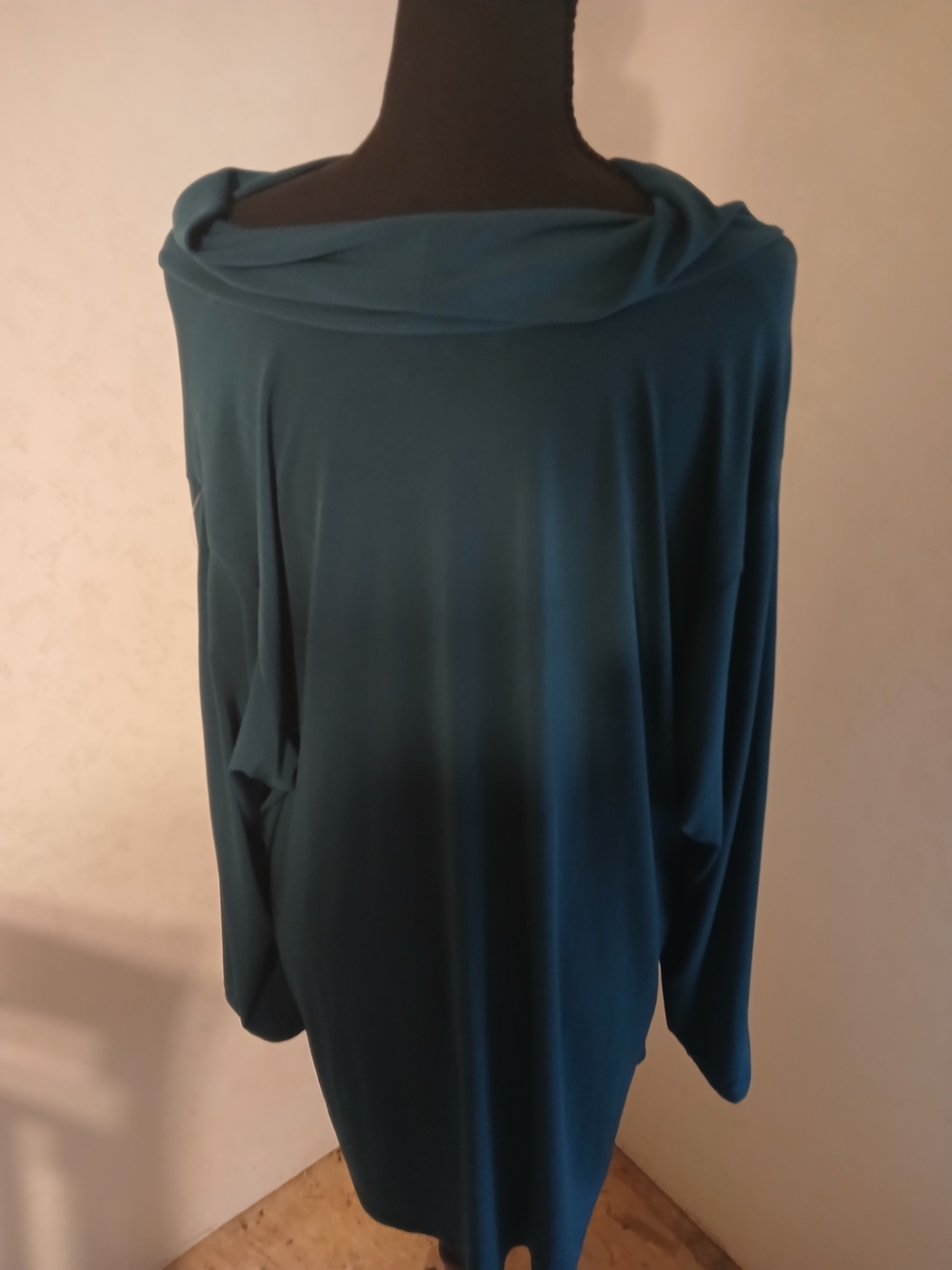 Susan Graver Teal Boatneck Dolman Top